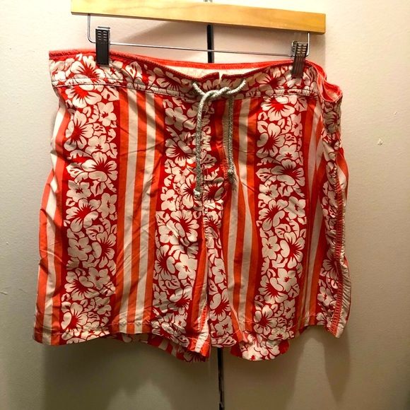 🦞🦞Men’s Vilbrequin swim trunks. Beautiful.G1
